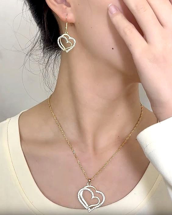 Elegant Dazzling Rhinestone Heart Shape Necklace Set for Girls (TK18140)