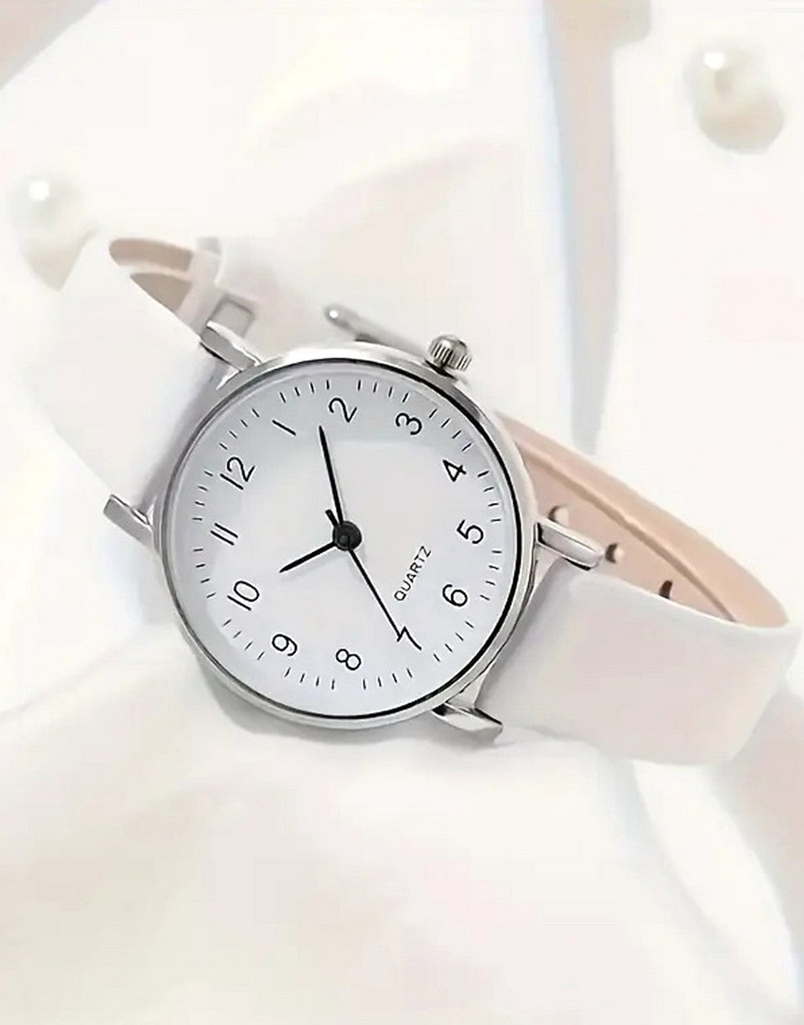 2-Pcs Elegant White Ladies Watch & Leaf Design Bracelet Set (TK18178)