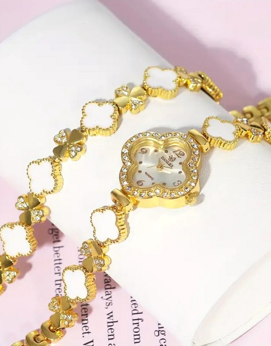 2-Pcs Boho Style Four Leaf Clover Design Ladies Watch & Bracelet Set (TK18185)
