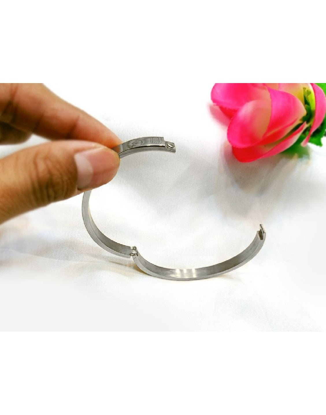 Elegant Silver Fashion Bracelet for Girls (TK16576)