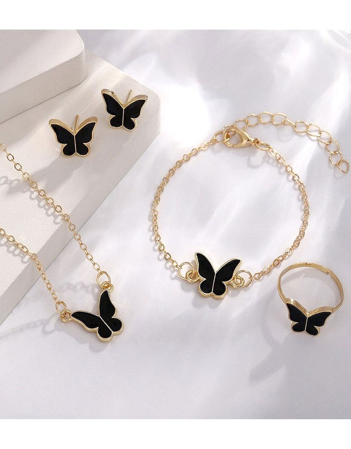 4-Piece Trendy Butterfly Shape Jewelry Set with Bracelet, Earring, Necklace and Ring (TK17895)
