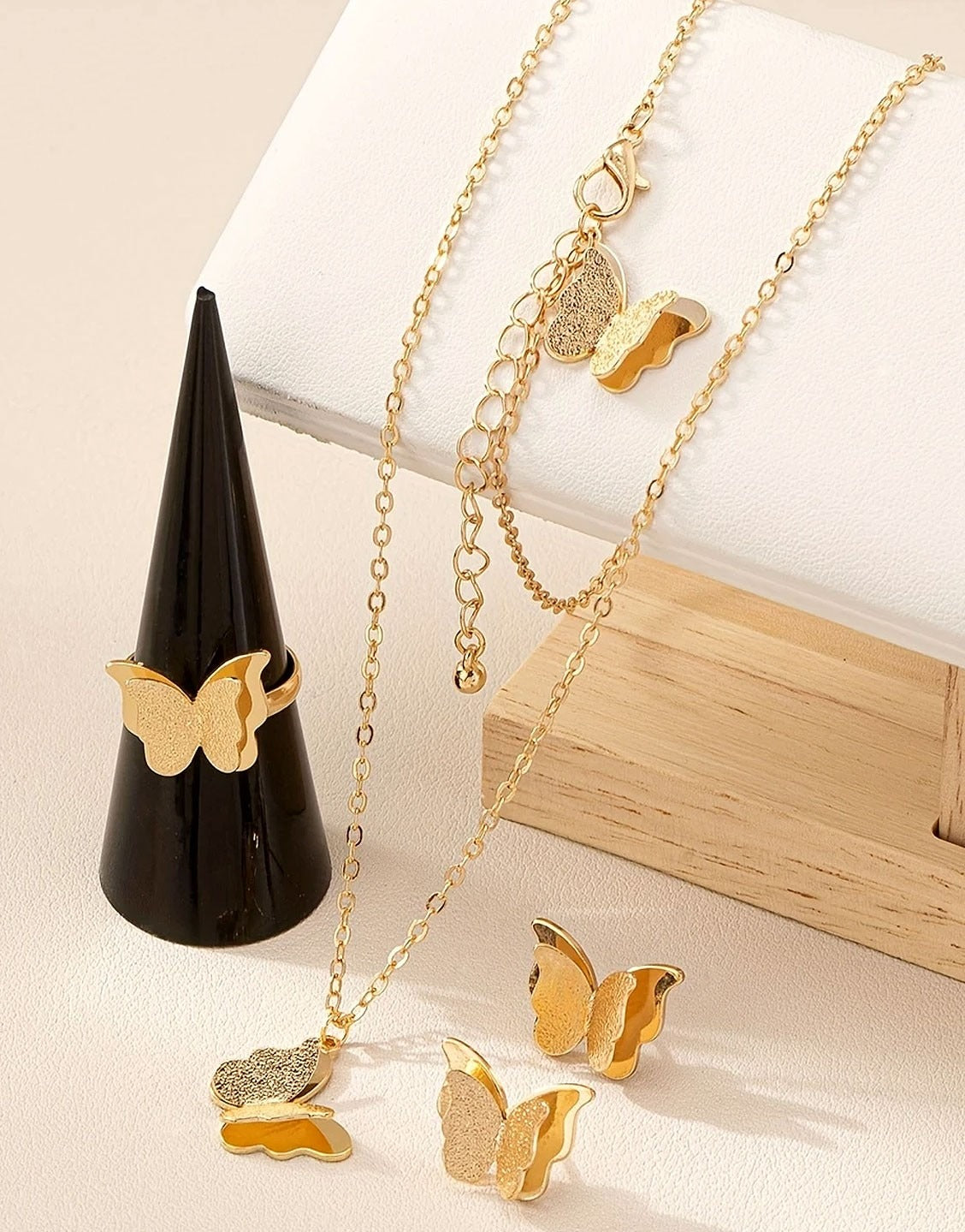 4-Piece Butterfly Jewellery Set with Bracelet, Earring, Necklace and Ring (TK17995)