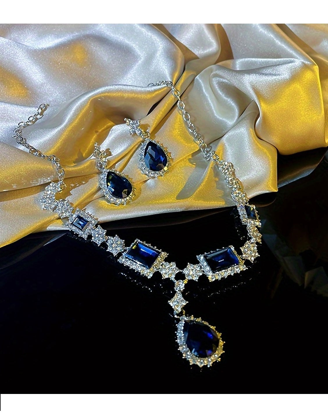 Elegant French-Inspired Necklace Set with Earrings - Perfect for Parties (TK18032)
