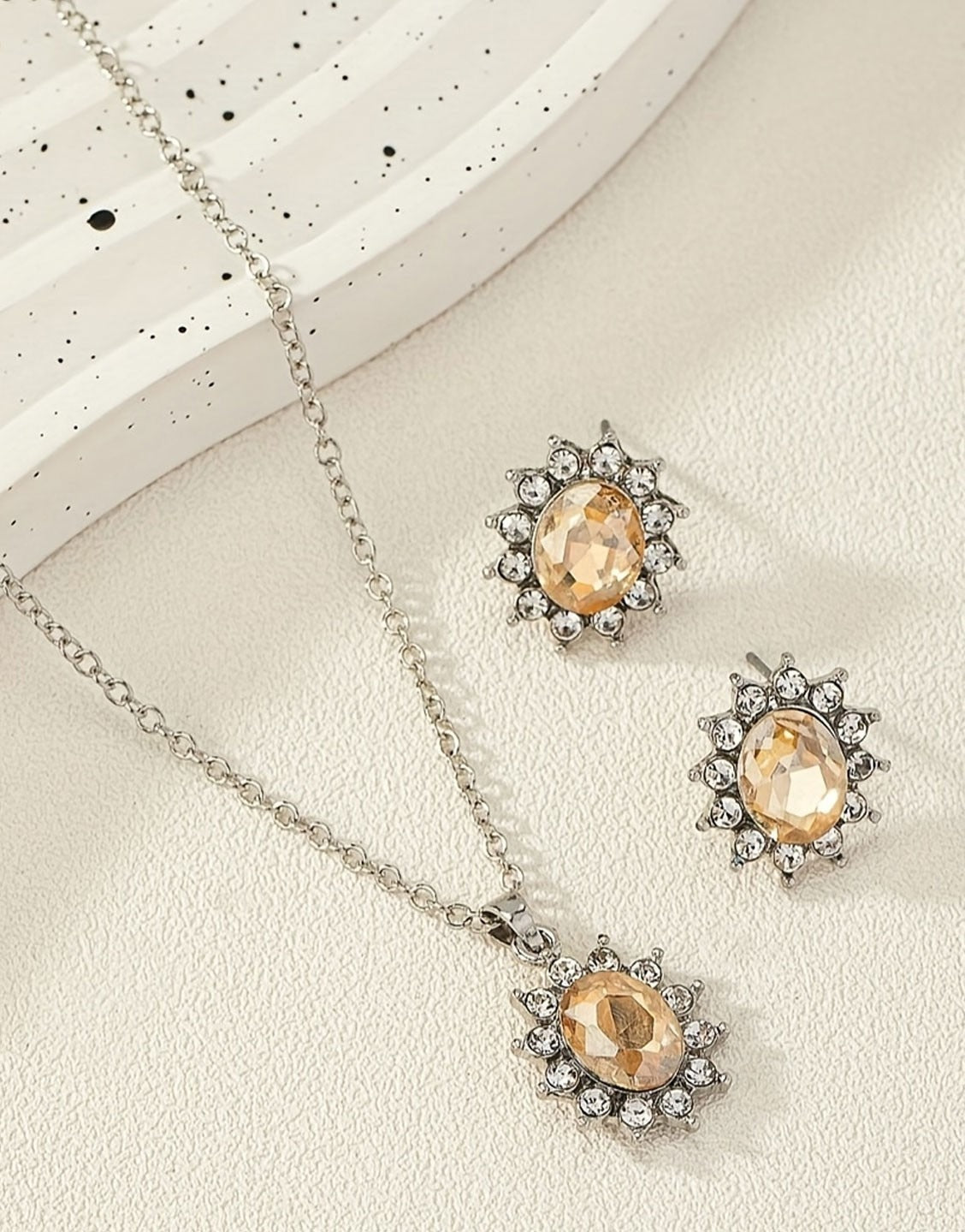 Trendy Sun Flower Style Necklace & Earrings Set for Girls (TK18037)