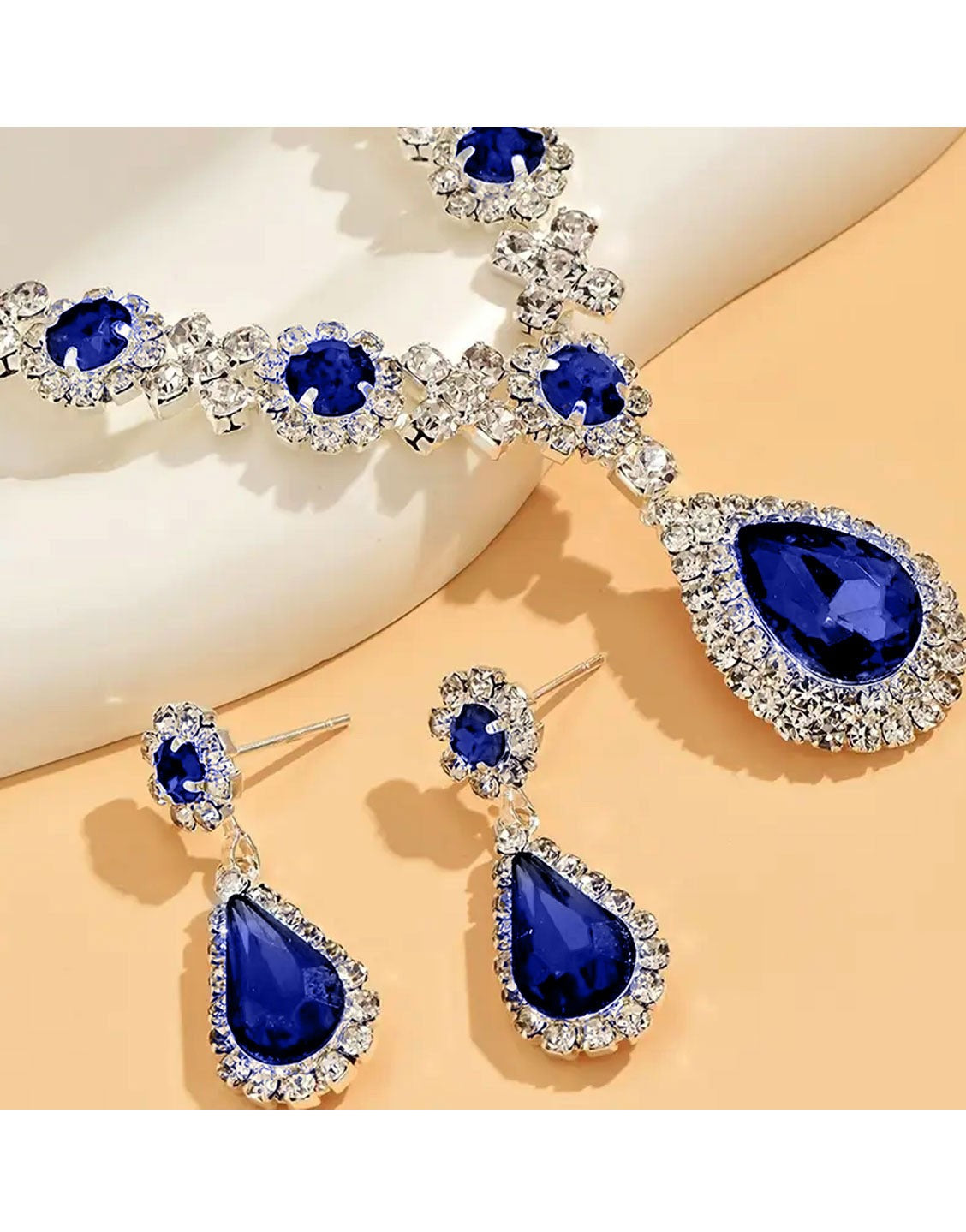 Adorable Blue Stone Silver Plated Jewellery Set with Necklace & Drop Earrings (TK18043)