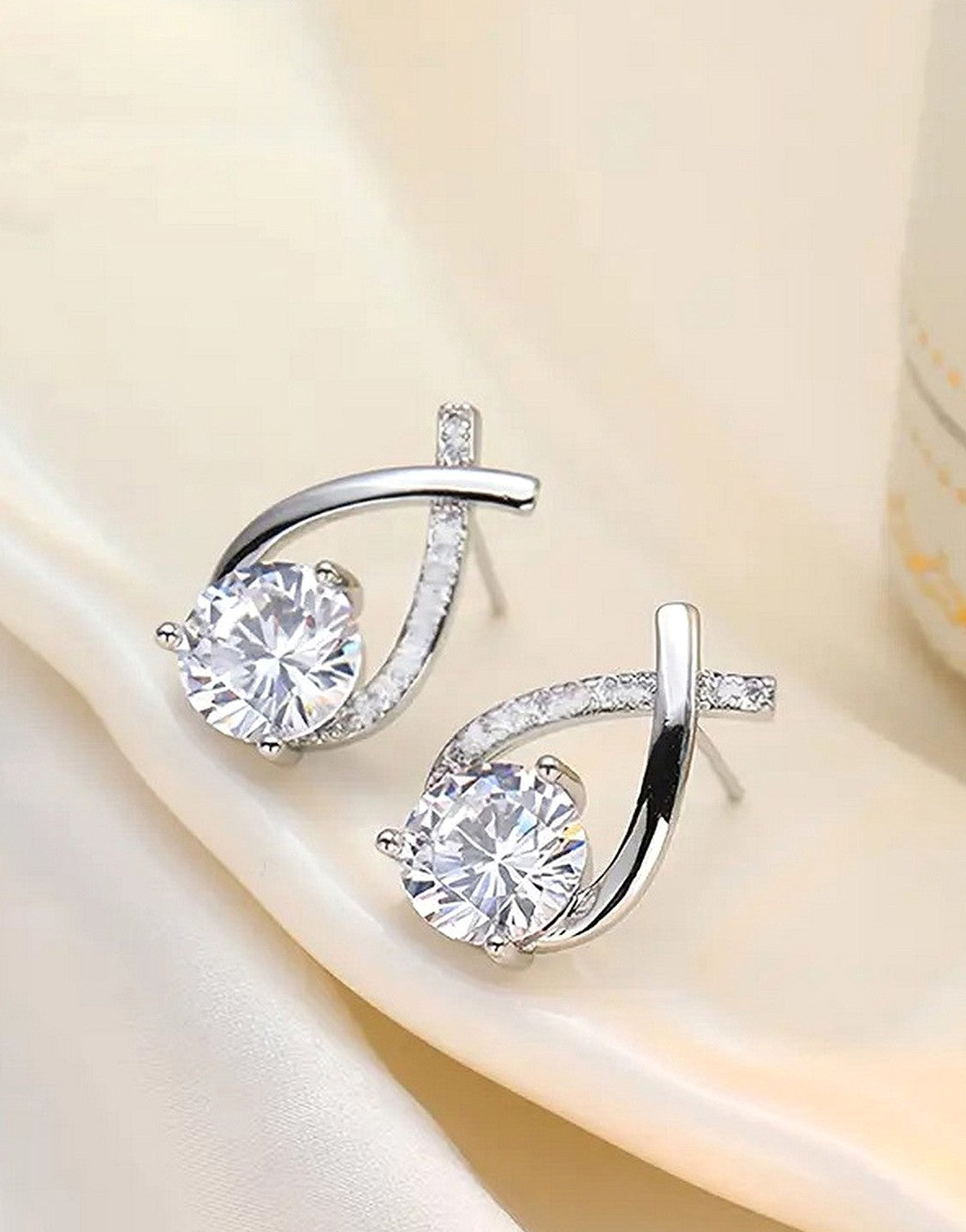 Vintage Style Rhinestone Embellished Silver Stud Earrings (TK18074)
