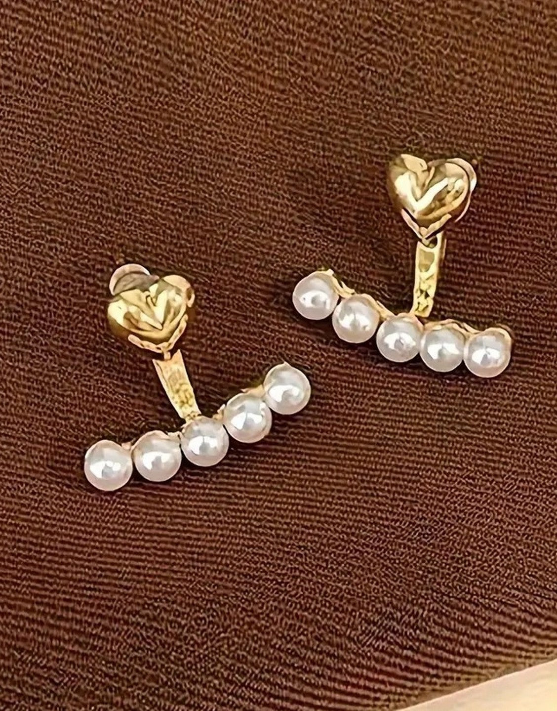 Vintage Faux Pearls & Decor Heart Stud Earrings for Ladies (TK18075)