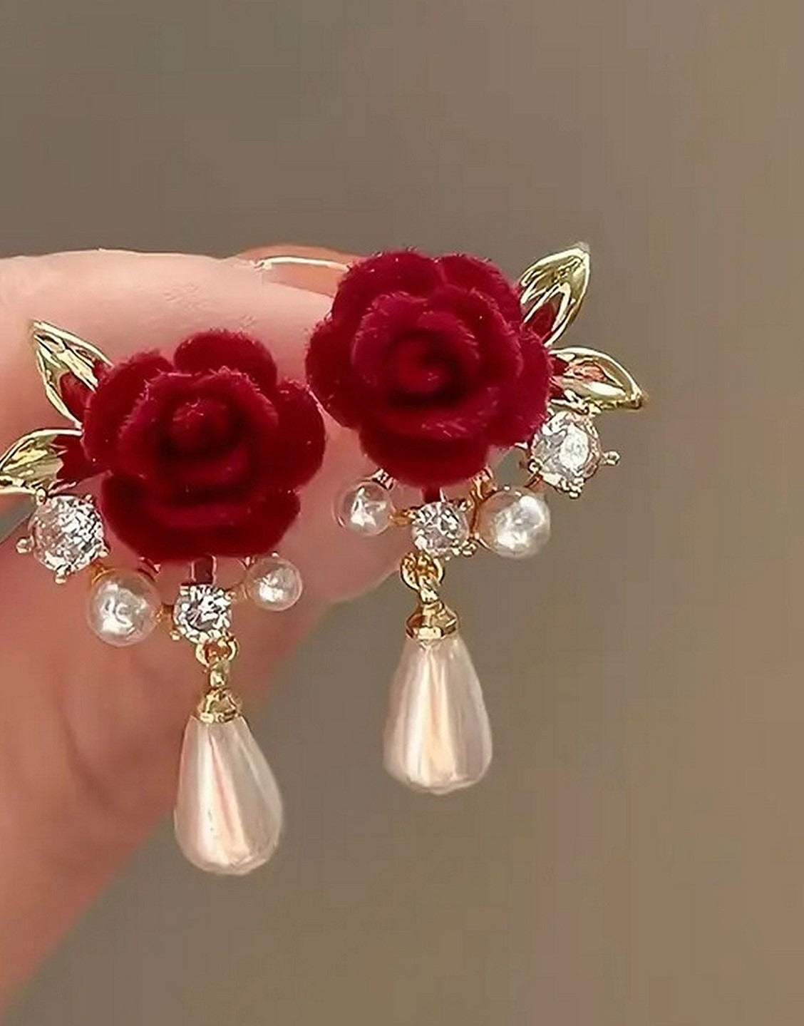 Rose Flower Inlaid Imitation Pearl Earrings for Girls (TK18078)
