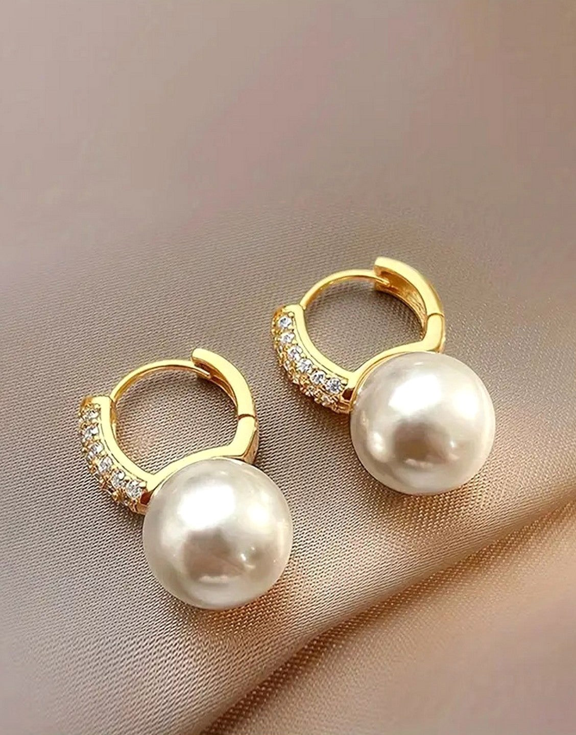 Minimalist Design Faux Pearl & Rhinestone Studded Fashion Earrings (TK18079)