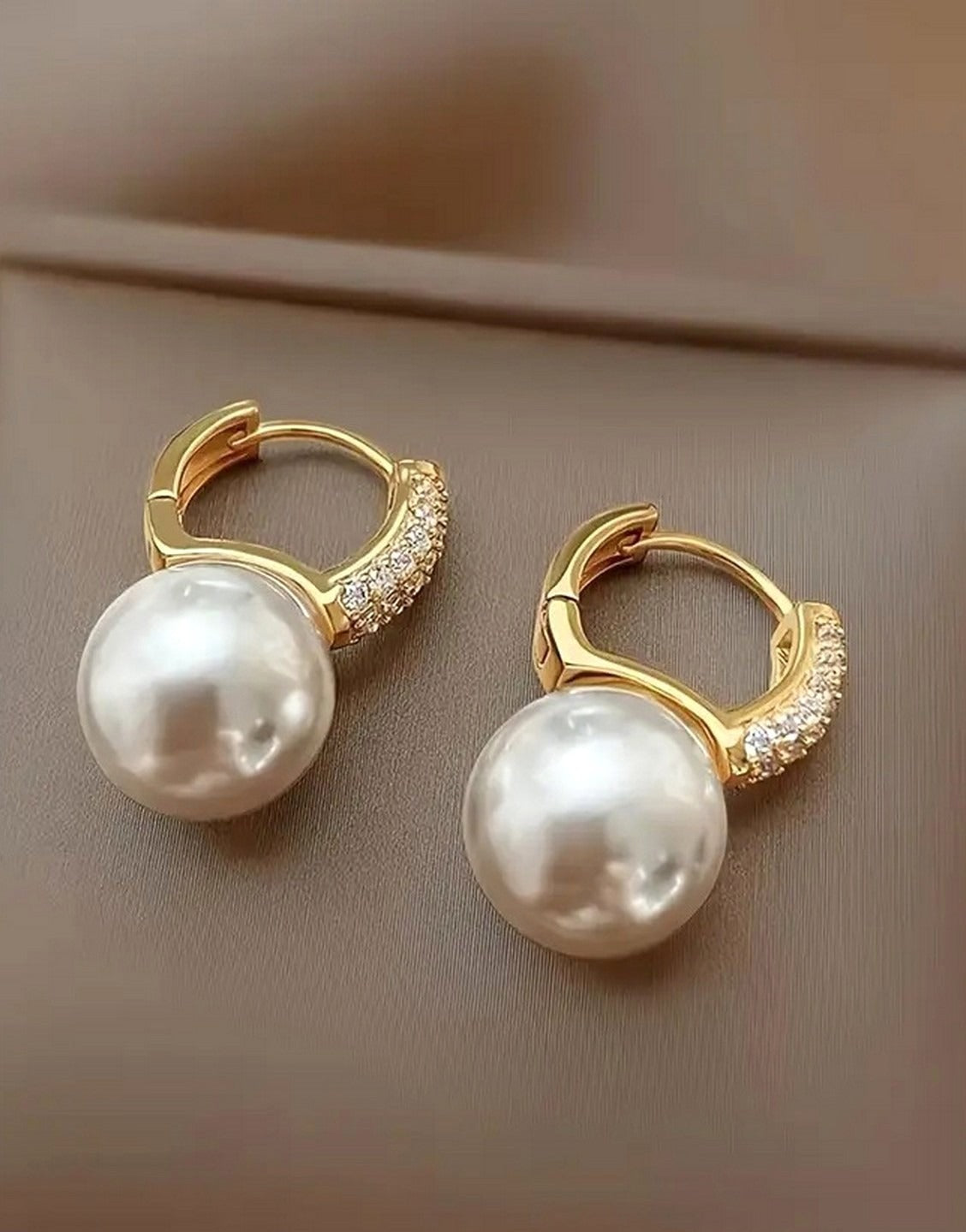 Minimalist Design Faux Pearl & Rhinestone Studded Fashion Earrings (TK18079)