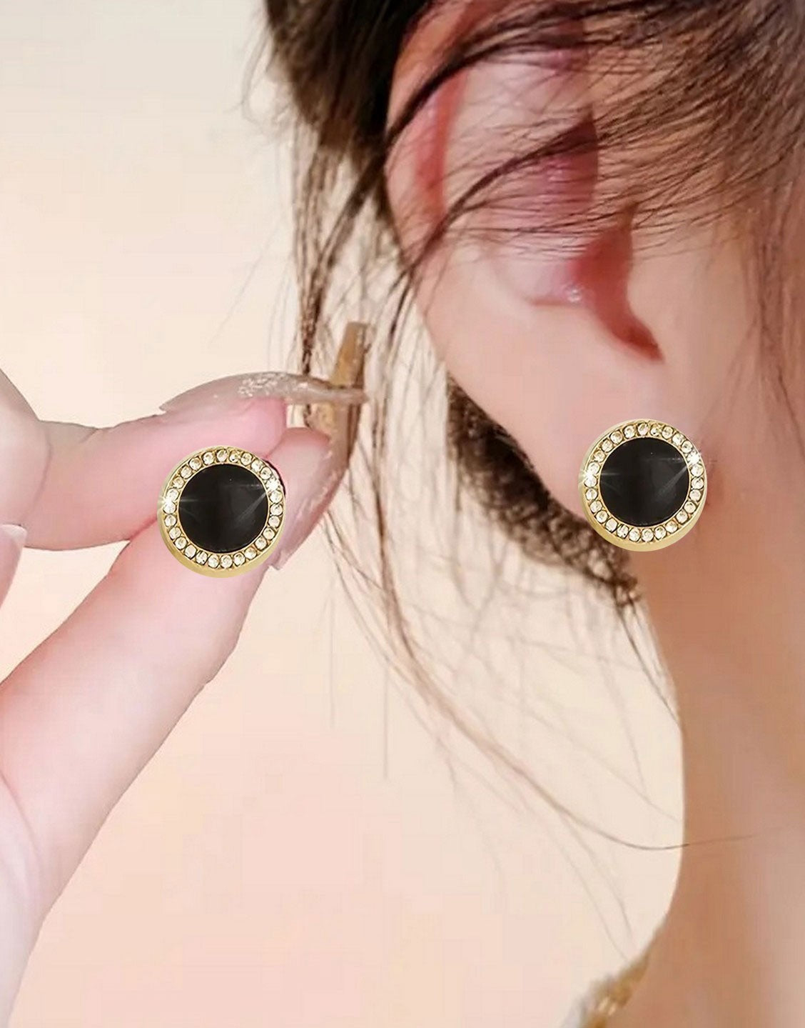 Round Shape Rhinestone Ear Studs Earrings (TK18086)