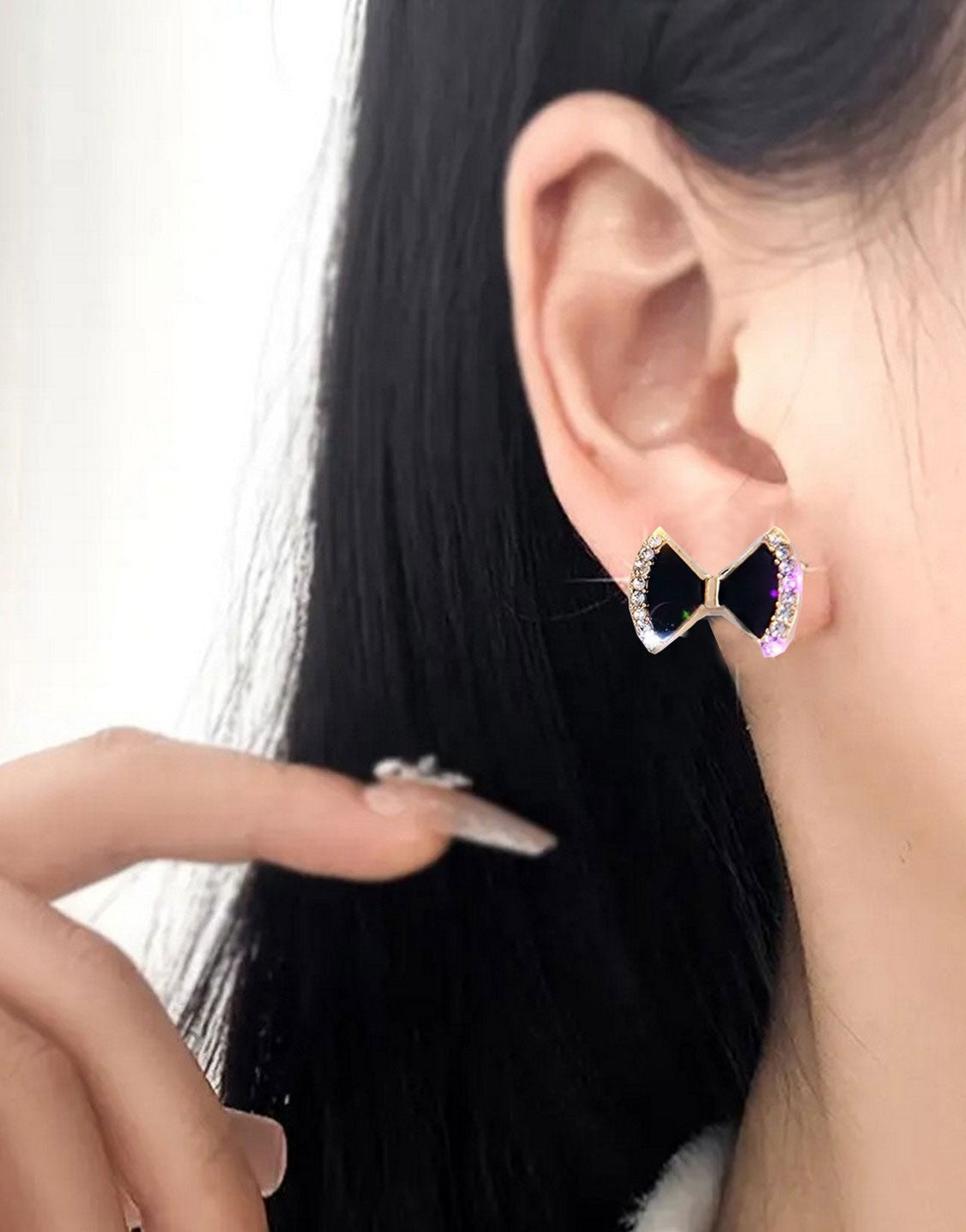 Bow Shape Rhinestone Ear Studs Earrings (TK18087)