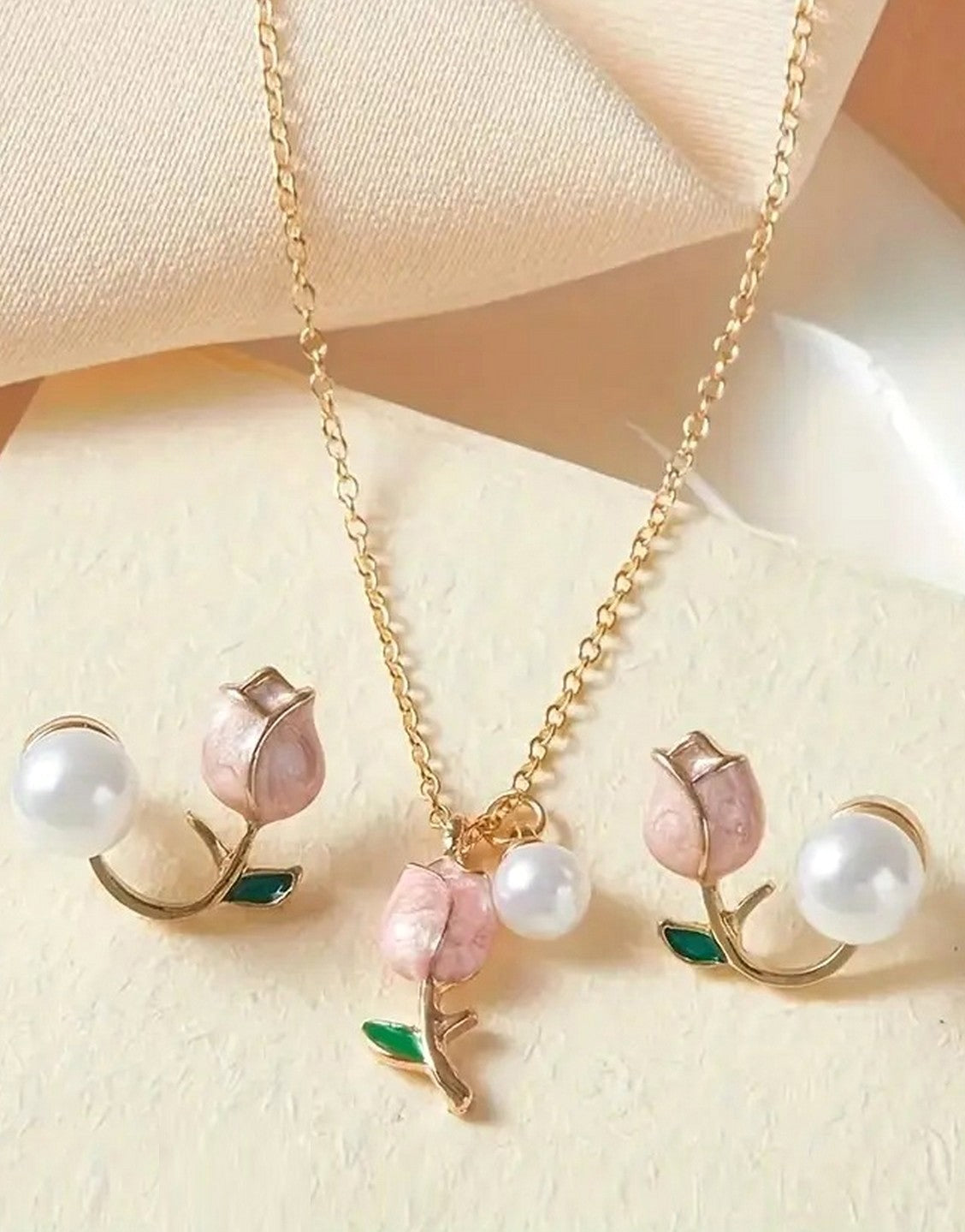 Versatile Tulip Shape Imitation Pearl Necklace & Earrings Set (TK18104)