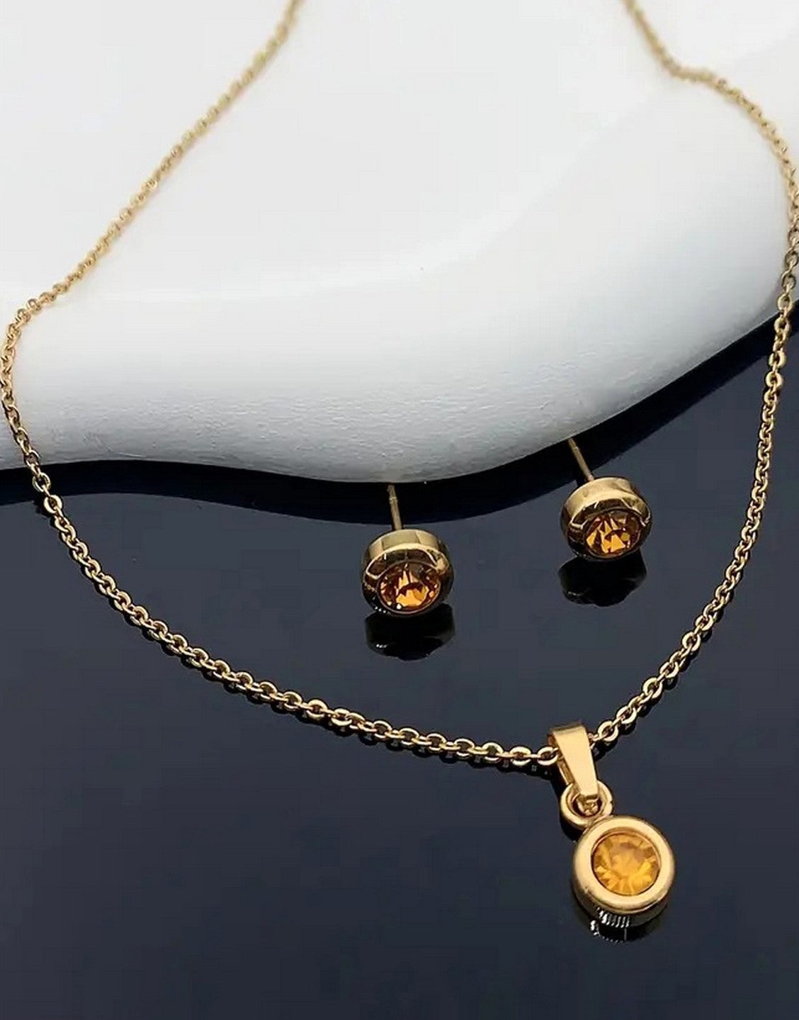 Stylish Champagne Color Zirconia Earrings & Necklace Set - Perfect as a Gift for All (TK18107)