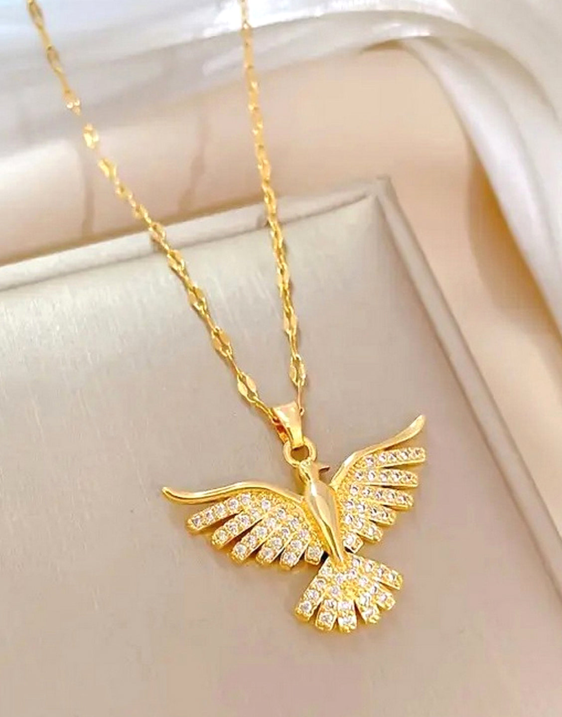 Stylish Golden Eagle Shape Cubic Zirconia Pendant Necklace for Girls (TK18117)