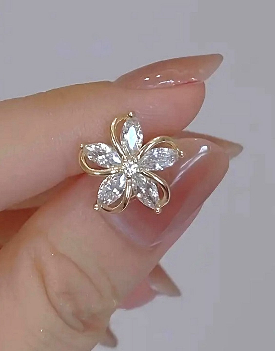 Elegant Rose Gold Cubic Zirconia Flower Quirky Earrings (TK18133)