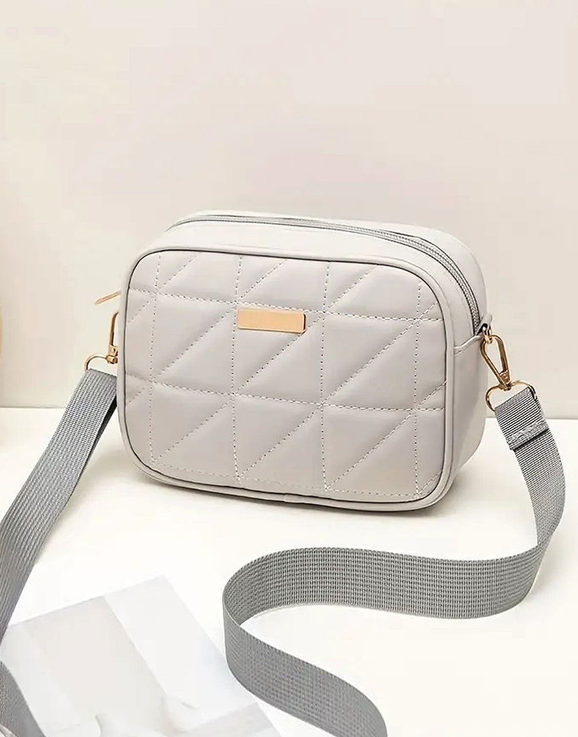Trendy Grey Crossbody Shoulder Bag for Girls (TK18147)