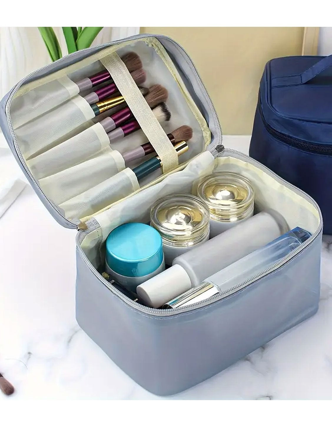 High Quality Makeup & Travel Cosmetic Bag - Black (TK18150)