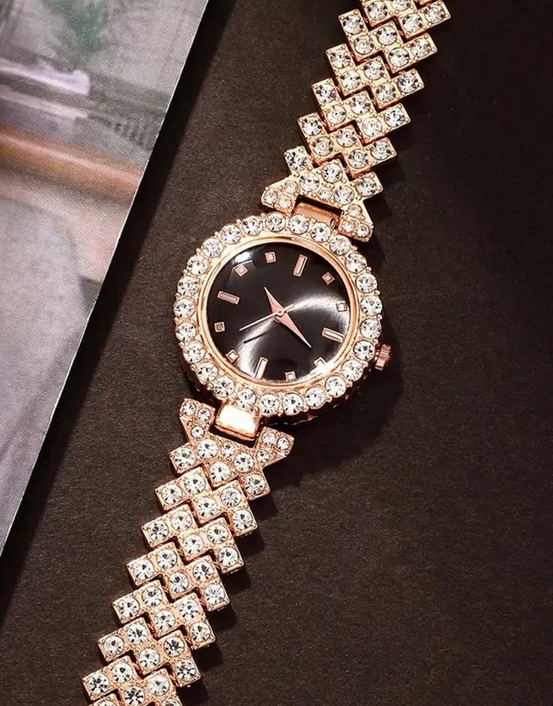 5-Pcs Glittering Women's Fashion Watch & Heart Shaped Black Stone Jewelry Set (TK18158)