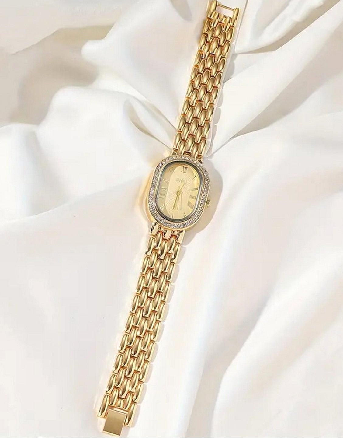 Premium Quality Ladies Golden Bracelet Watch (TK18187)