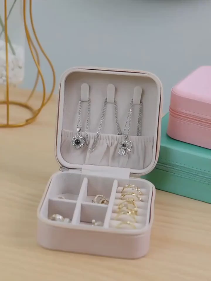 Contemporary Style Portable Jewellery Organizer for Travel & Daily Use (TK18153)