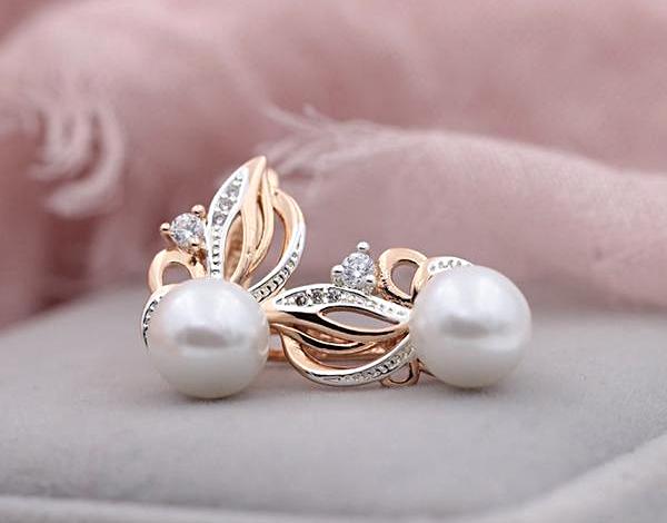 Flaming Freshwater Pearl Drop Earrings - trinkets.pk