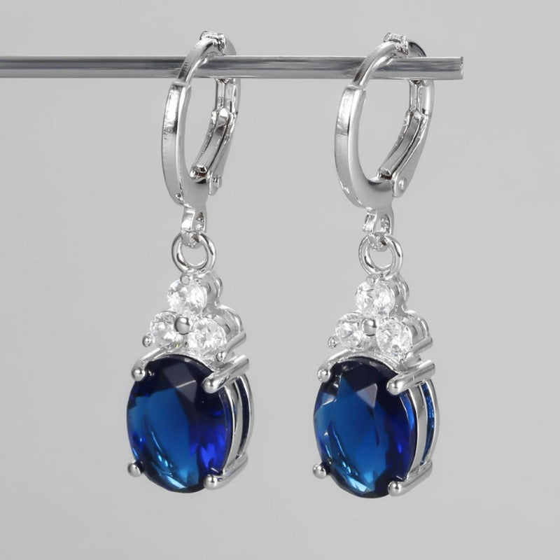 Elegant Blue Crystal Drop Earrings - trinkets.pk