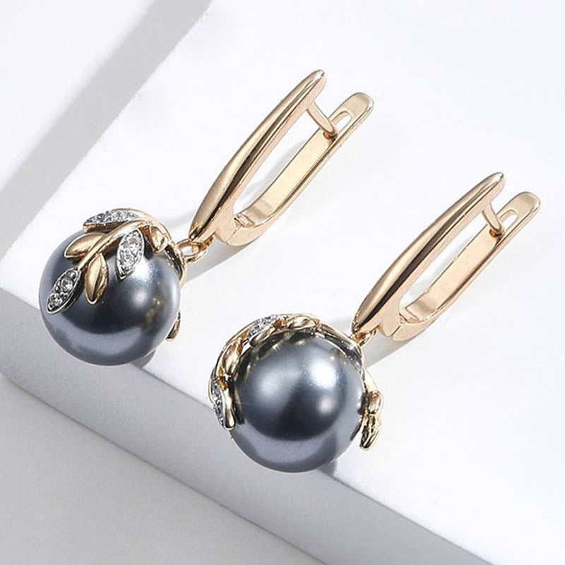 18K Grey Pearl Dangle Earrings - trinkets.pk
